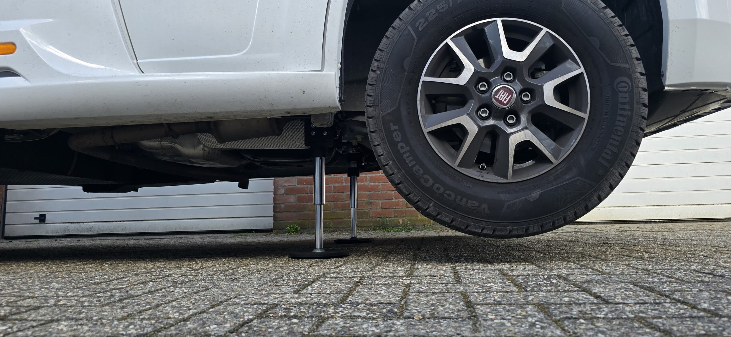 Hydraulisch Camper Levelsysteem – HPC Automatisch Waterpas Systeem - Afbeelding 2